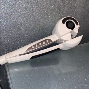 Automated hair curler